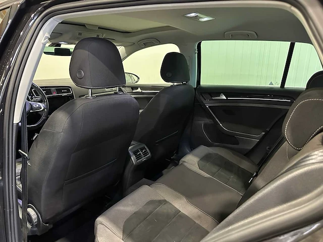 Volkswagen golf 1.5 tsi 150pk highline business r sb-451-v - afbeelding 2 van  22