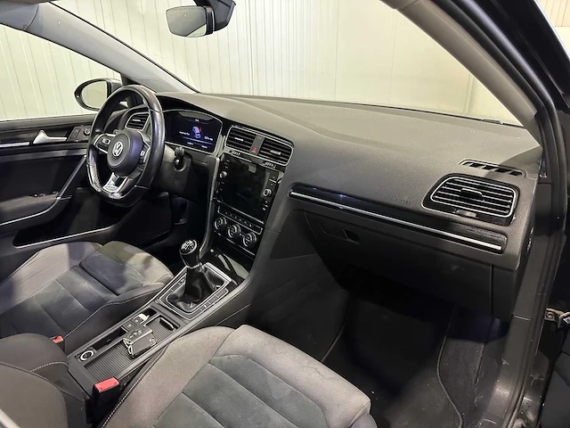 Volkswagen golf 1.5 tsi 150pk highline business r sb-451-v - afbeelding 3 van  22