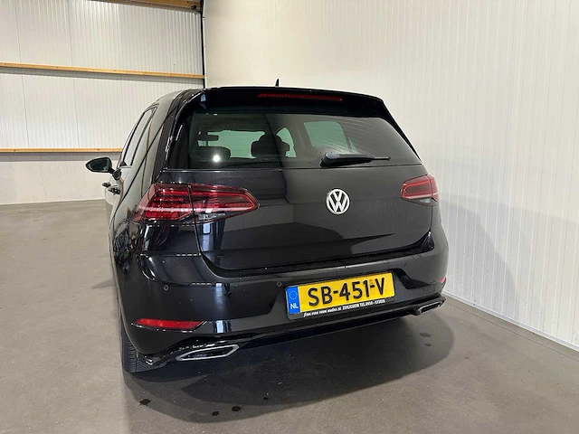 Volkswagen golf 1.5 tsi 150pk highline business r sb-451-v - afbeelding 17 van  22