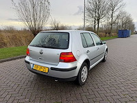 Volkswagen golf 1.6 16v, 08-jp-zl