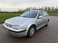Volkswagen golf 1.6 16v, 08-jp-zl