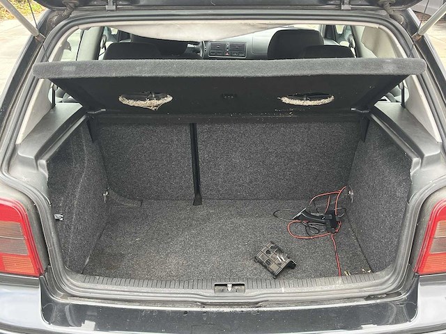 Volkswagen golf 1.6-16v 2003 | 55-lj-jn - afbeelding 2 van  7