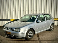 Volkswagen golf 1.6 16v highline, 94-lh-td - afbeelding 1 van  11