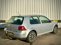 Volkswagen golf 1.6 16v highline, 94-lh-td - afbeelding 4 van  11
