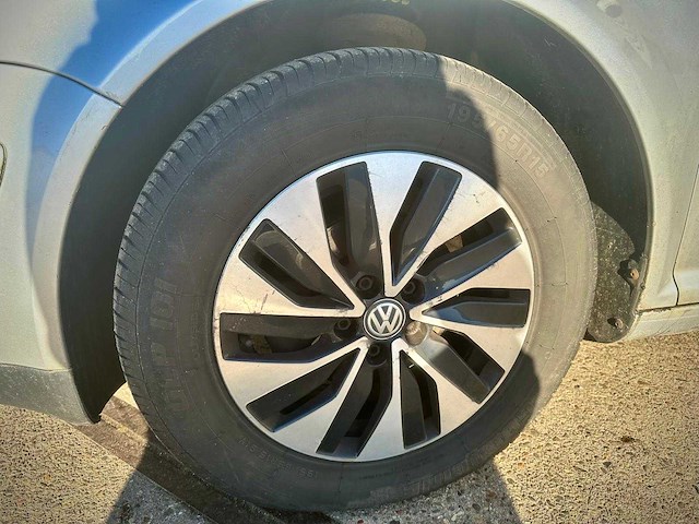 Volkswagen golf 1.6 16v highline, 94-lh-td - afbeelding 6 van  11