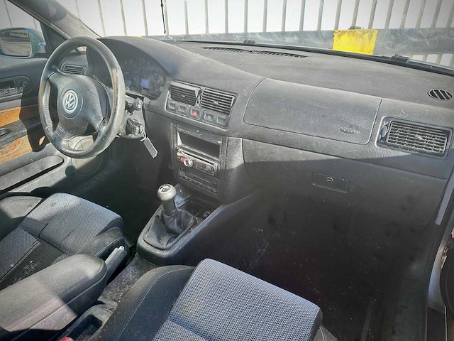 Volkswagen golf 1.6 16v highline, 94-lh-td - afbeelding 8 van  11