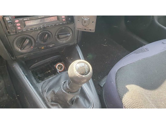 Volkswagen golf 1.6 16v ocean, 63-np-bs - afbeelding 10 van  12