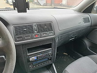 Volkswagen golf 1.6-16v oxford, 63-jz-rg - afbeelding 2 van  8