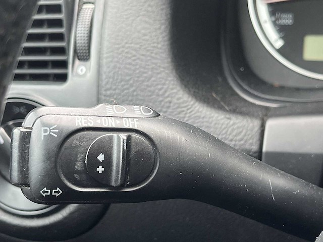 Volkswagen golf 1.6-16v trendline 2001 | 83-gx-vl - afbeelding 7 van  24