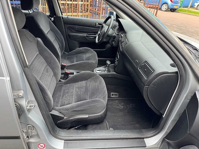 Volkswagen golf 1.6 automaat 63-st-tk - afbeelding 6 van  20