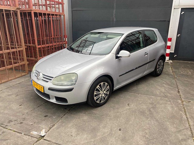 Volkswagen golf 1.6 fsi trendline 36-pt-dz - afbeelding 1 van  11