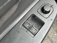 Volkswagen golf 1.6 fsi turijn 2006 | 47-sh-jb - afbeelding 2 van  17