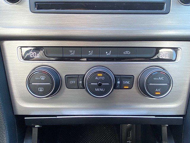 Volkswagen golf 1.6 tdi comfortline 2016 | kb-106-p - afbeelding 31 van  34