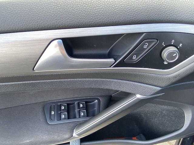 Volkswagen golf 1.6 tdi comfortline 2016 | kb-106-p - afbeelding 7 van  25