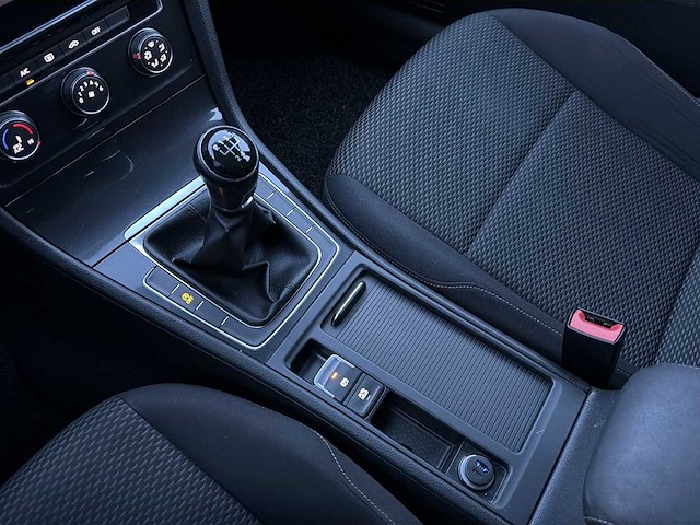 Volkswagen golf 1.6 tdi trendline 2017 | pd-064-k i - afbeelding 15 van  30