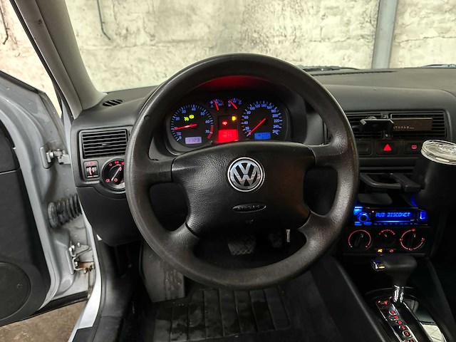 Volkswagen golf 1.6 trendline 101pk 2001 automaat, 23-hp-fx - afbeelding 17 van  42