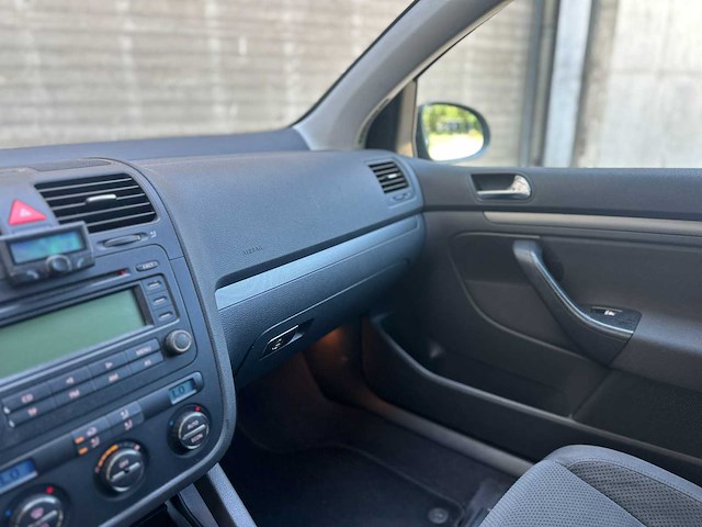Volkswagen golf 1.6 turijn 102pk 2004, 36-lld-5 - afbeelding 19 van  36
