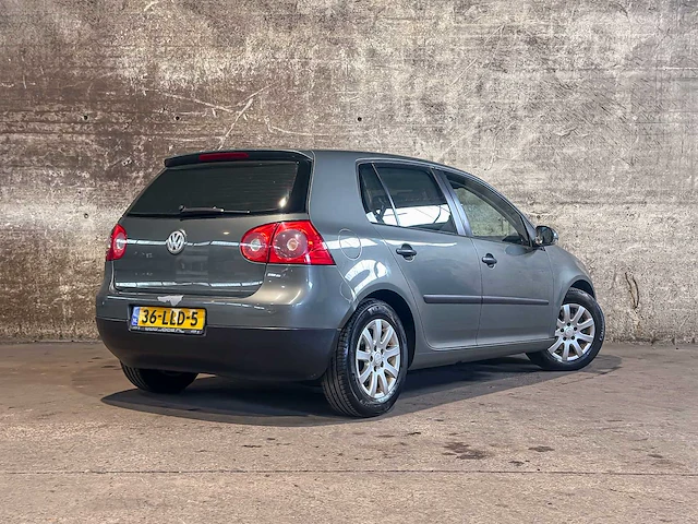 Volkswagen golf 1.6 turijn 102pk 2004, 36-lld-5 - afbeelding 35 van  35
