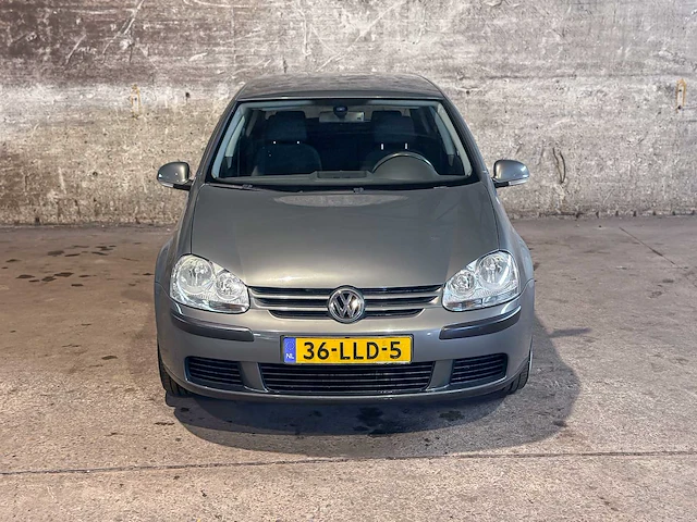 Volkswagen golf 1.6 turijn 102pk 2004, 36-lld-5 - afbeelding 31 van  35