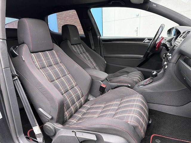 Volkswagen golf 2.0 gti 2009 | j-629-xs i - afbeelding 12 van  31