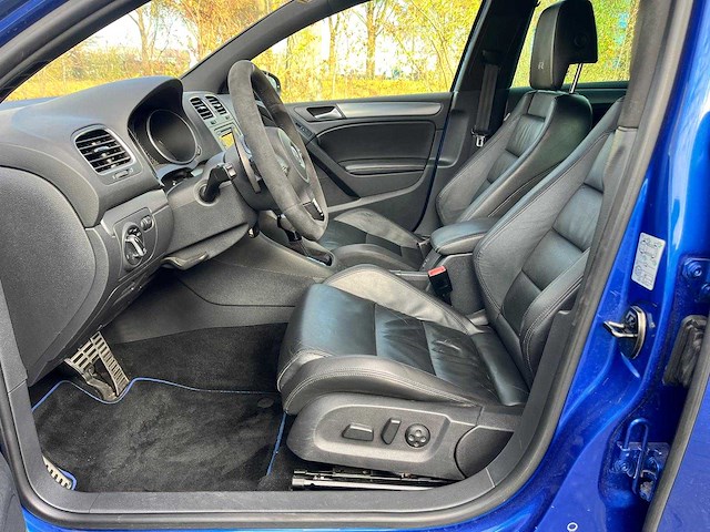 Volkswagen golf 2.0 r 4-motion, automaat, g-002-tv - afbeelding 2 van  27