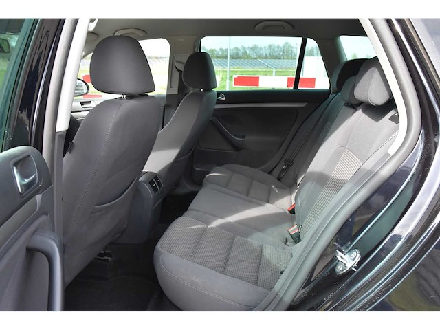 Volkswagen golf 2.0 tdi highline 4motion 2009 | 02-jgh-8 - afbeelding 5 van  8
