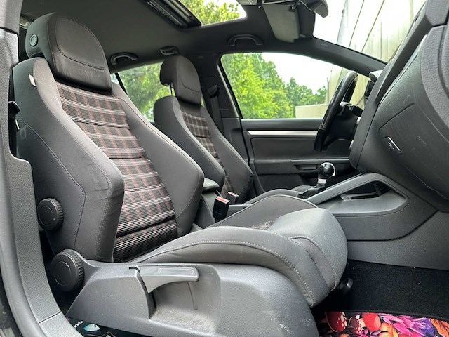 Volkswagen golf 2.0 tfsi gti 200pk 2008 (automaat), 90-xb-fv - afbeelding 29 van  48
