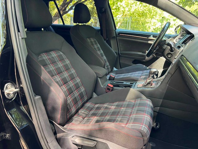Volkswagen golf 2.0 tsi gti automaat; r-310-gj - afbeelding 5 van  32