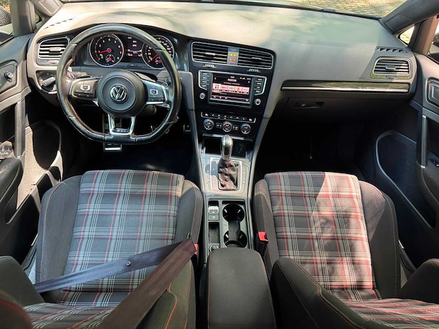Volkswagen golf 2.0 tsi gti automaat; r-310-gj - afbeelding 8 van  32
