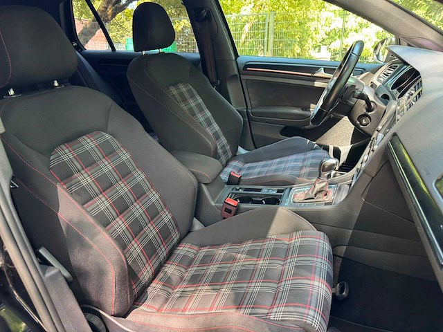 Volkswagen golf 2.0 tsi gti automaat; r-310-gj - afbeelding 9 van  32