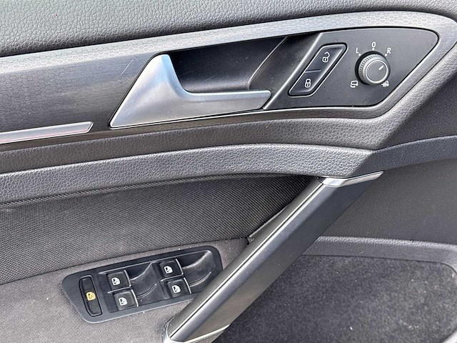 Volkswagen golf 2.0 tsi gti performance 2019 | s-779-ht - afbeelding 2 van  31