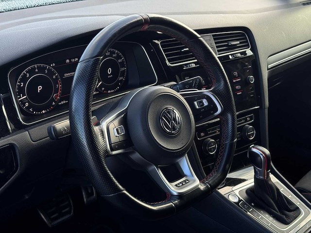 Volkswagen golf 2.0 tsi gti tcr 2019 | l-425-rr - afbeelding 31 van  36