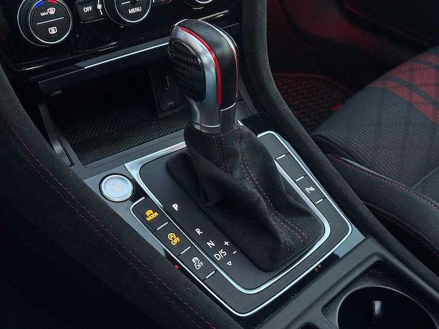 Volkswagen golf 2.0 tsi gti tcr | hxg-05-r i - afbeelding 6 van  28