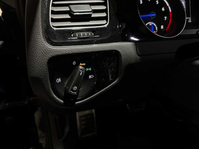 Volkswagen golf 2.0 tsi r 4motion 300pk 2015, p-916-rv - afbeelding 12 van  45