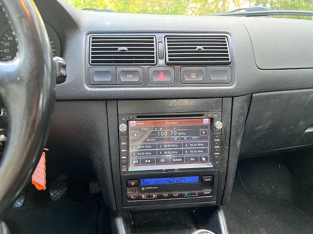 Volkswagen golf 2.3 v5 highline 2001 | 27-hf-dz i - afbeelding 6 van  23