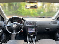 Volkswagen golf 2.3 v5 highline 2001 | 27-hf-dz i - afbeelding 13 van  23