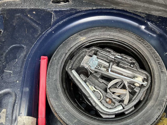 Volkswagen golf 2.3 v5 highline 2001 | 27-hf-dz i - afbeelding 16 van  23