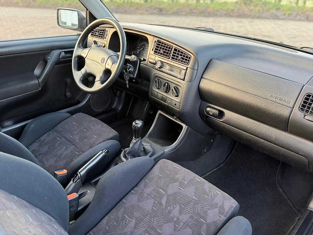 Volkswagen golf 2.8 vr6 hpf-10-k - afbeelding 29 van  32