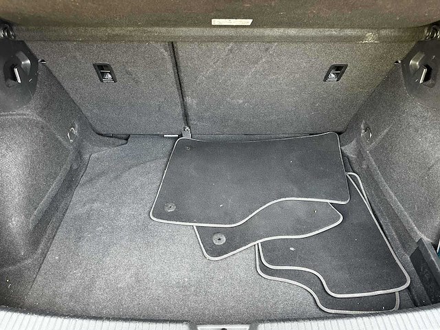 Volkswagen golf 8 viii 2.0 tdi 116pk 2020, gfl-69-z - afbeelding 31 van  36