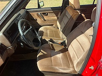 Volkswagen golf gl uitvoering oldtimer - afbeelding 14 van  38