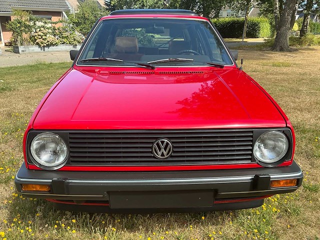 Volkswagen golf gl uitvoering oldtimer - afbeelding 11 van  38