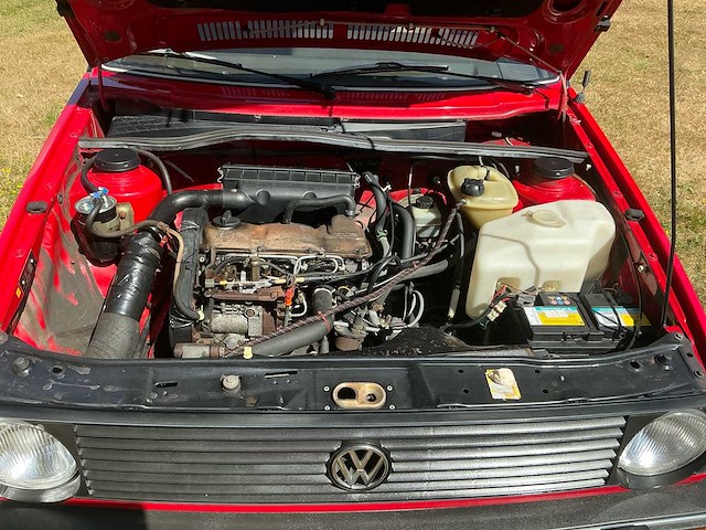 Volkswagen golf gl uitvoering oldtimer - afbeelding 29 van  38