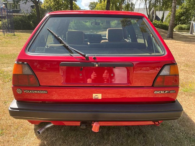 Volkswagen golf gl uitvoering oldtimer - afbeelding 35 van  38