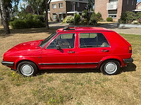Volkswagen golf gl uitvoering oldtimer - afbeelding 37 van  38