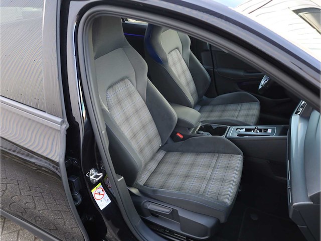 Volkswagen golf gte 1.4 ehybrid phev 245pk automaat 2021 - afbeelding 24 van  35