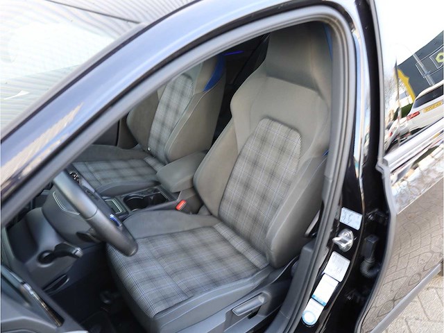 Volkswagen golf gte 1.4 ehybrid phev 245pk automaat 2021 - afbeelding 4 van  37