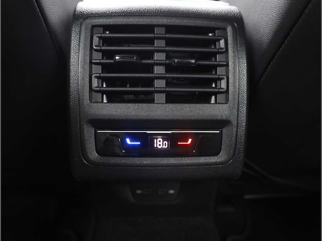 Volkswagen golf gte 1.4 ehybrid phev 245pk automaat 2022 - afbeelding 24 van  38