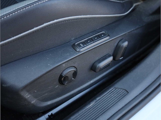 Volkswagen golf gte 1.4 ehybrid phev 245pk automaat 2022 - afbeelding 18 van  47