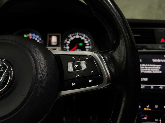 Volkswagen golf gte 1.4 tsi 150pk 2015, 9-zvb-02 - afbeelding 13 van  49