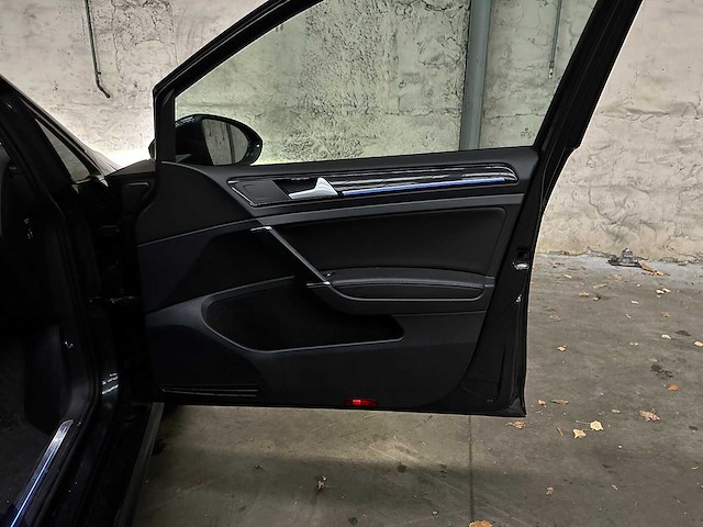 Volkswagen golf gte 1.4 tsi 150pk 2015, 9-zvb-02 - afbeelding 30 van  49